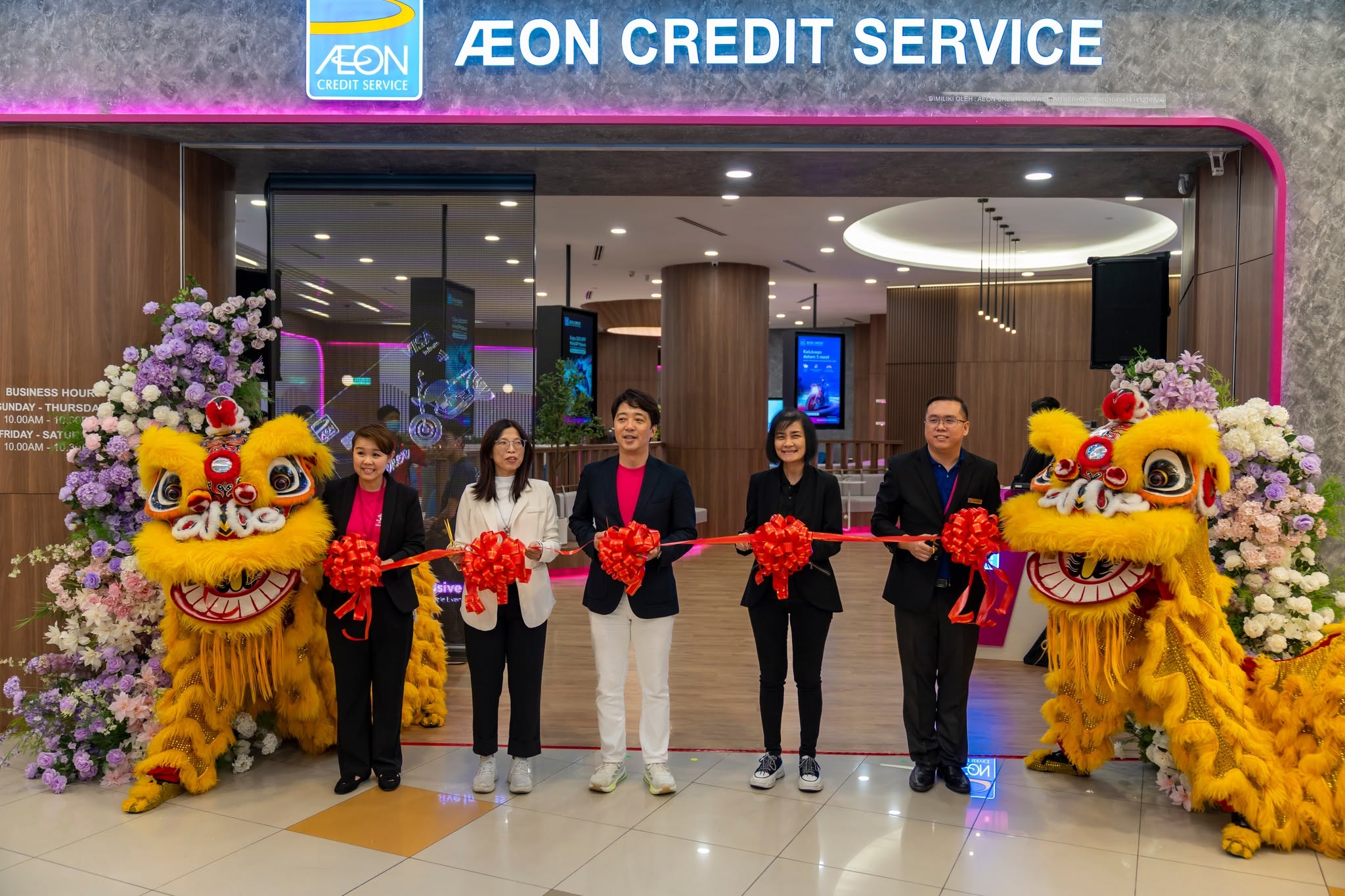 Ribbon-cutting ceremony for Aeon Credit Service's 4th branch opening